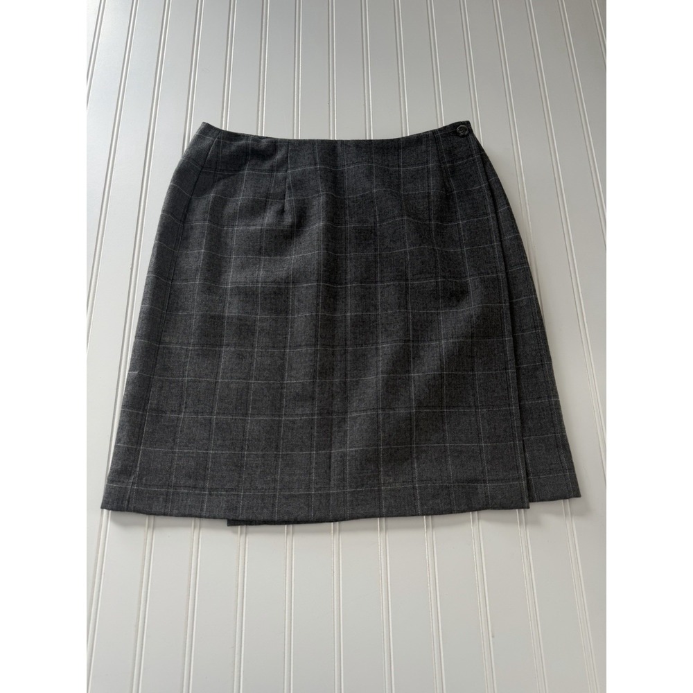 Geoffrey Beene Sport Women's Pinstripe Skirt Gray‎ Size 8 Made in Italy